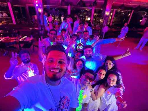 Neon Theme Social By Tr Vipul & Tr Naresh